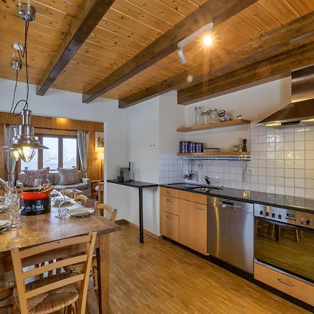 Chalet Les Jeunes Mooi Houten Chalet Met Open Haard En Parkeerplaats *