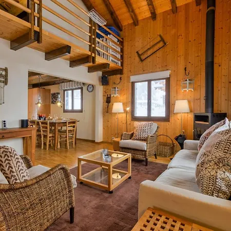 Chalet Les Jeunes Mooi Houten Chalet Met Open Haard En Parkeerplaats Alpesi faház *