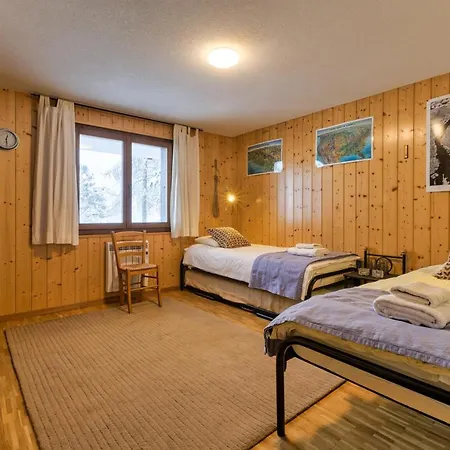 Chalet Les Jeunes Mooi Houten Chalet Met Open Haard En Parkeerplaats Alpesi faház