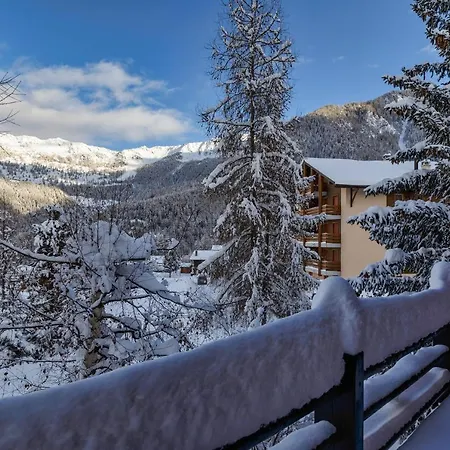 Chalet Les Jeunes Mooi Houten Chalet Met Open Haard En Parkeerplaats Alpesi faház