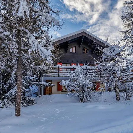 Chalet Les Jeunes Mooi Houten Chalet Met Open Haard En Parkeerplaats La Tzoumaz