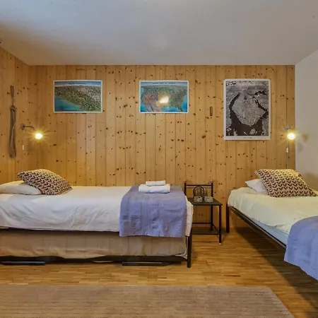 Alpesi faház Chalet Les Jeunes Mooi Houten Chalet Met Open Haard En Parkeerplaats La Tzoumaz